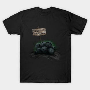 Alien Covenant egg sack (keep off the grass) T-Shirt